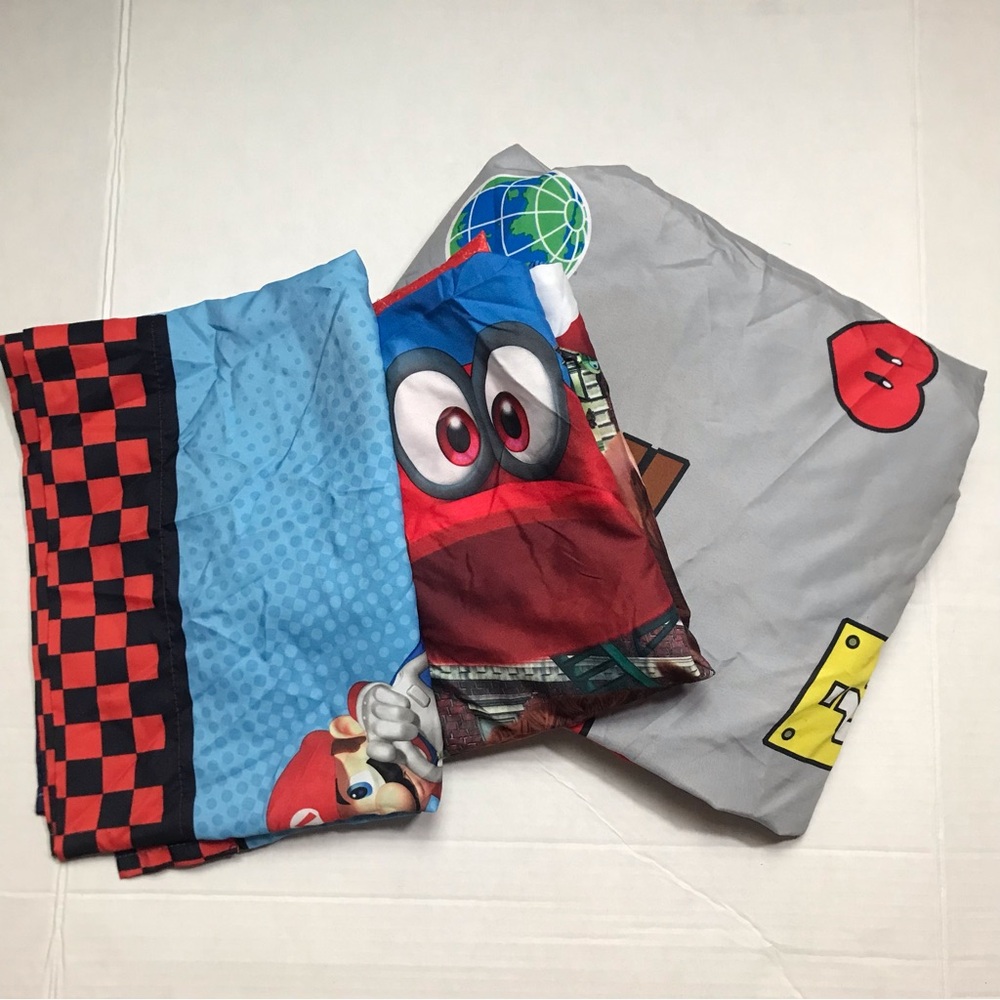 Nintendo Mario Odyssey Twin Flat & Pillow Case + Mario Cart Curtain Valance
